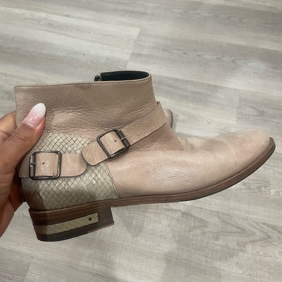 Freda Salvador Ankle Boots - Picture 3 of 10